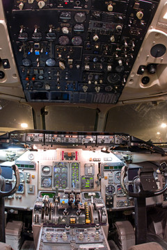 麦道MD90飞机驾驶舱