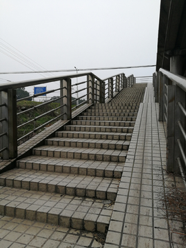 高架桥 护栏 台阶
