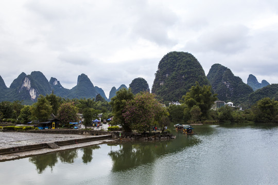 桂林阳朔漓江风光