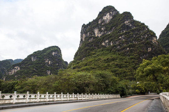 桂林阳朔漓江风光