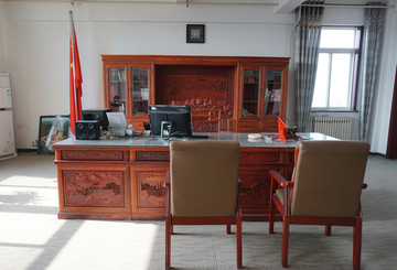 红木办公桌椅