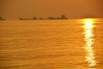 海面夕阳风景