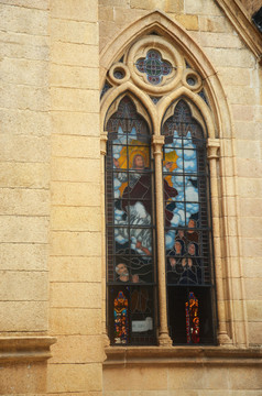 石室圣心大教堂外窗户