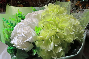 生日花艺礼品白玫瑰绿玫瑰