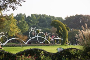 公园树木雕塑