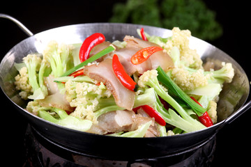 风干肉炒有机花菜