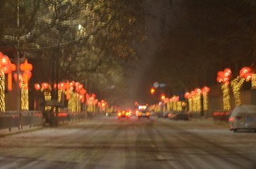 夜晚模糊的街道