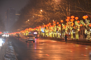 城市春节街头夜景