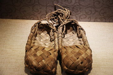 树皮鞋