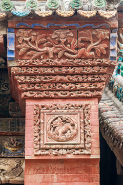 张壁古堡兴隆寺的古建筑砖雕