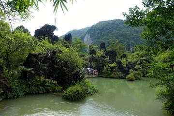 水上石林天然盆景