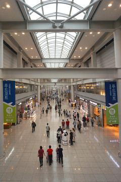 韩国仁川机场候机厅俯拍