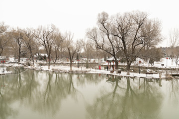 水墨园林雪景