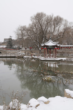 水墨园林雪景
