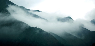 云雾山水