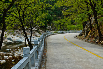 泰山彩石溪