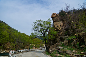 泰山桃花峪风光