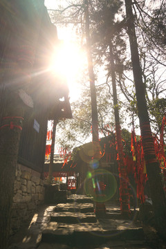 张家界杨家界乌龙寨山寨庭院