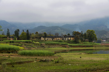 山村老屋