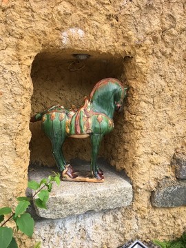 陶瓷马