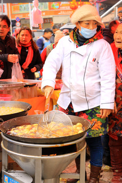 元宵节油炸元宵