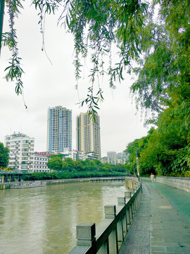 南明河畔风景