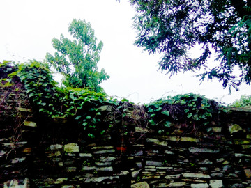 古镇石砌围墙