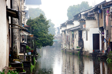 绍兴仓桥直街烟雨江南