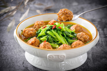 青菜肉丸子