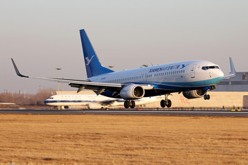 厦门航空公司飞机落地