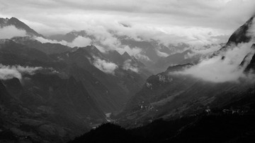 水墨远山背景