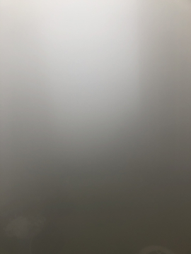 灰色背景
