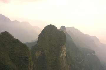 张家界天门山群山万壑