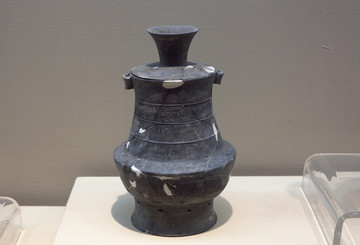 新石器时代黑陶壶