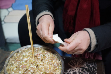 包水饺