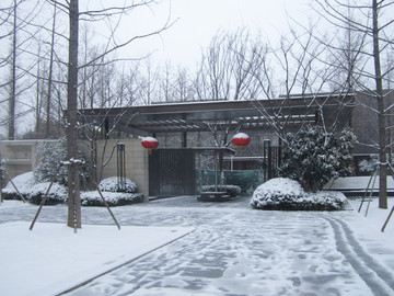 中式庭院雪景
