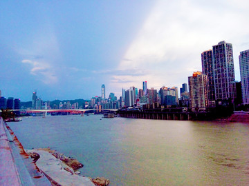 重庆北滨路黄昏风景