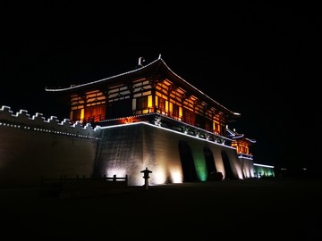 洛阳定鼎门夜景