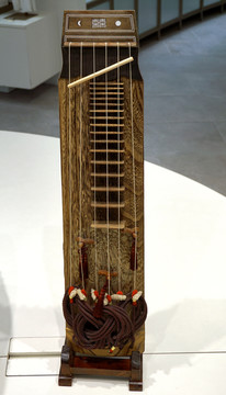 韩国传统乐器玄鹤琴