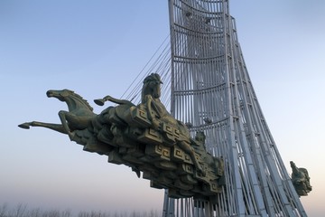 南船北马雕塑