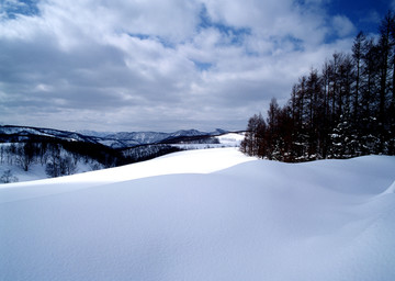 冰雪雪山