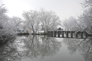 雪后长桥