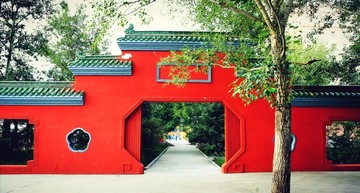 红墙