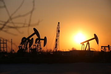 石油采油设备
