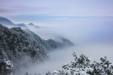 庐山锦绣谷雪景