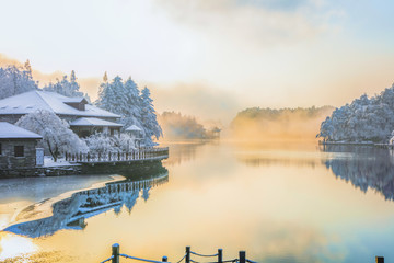 如琴湖云雾雪景