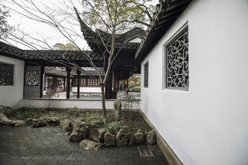 中式园林花窗回廊