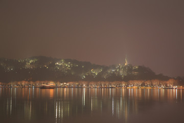 西湖夜景