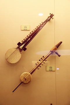 新疆维吾尔族乐器