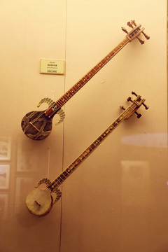 新疆维吾尔族乐器
